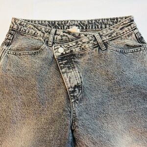 Le Lis Washed Gray Relaxed BUTTON FLY Jeans